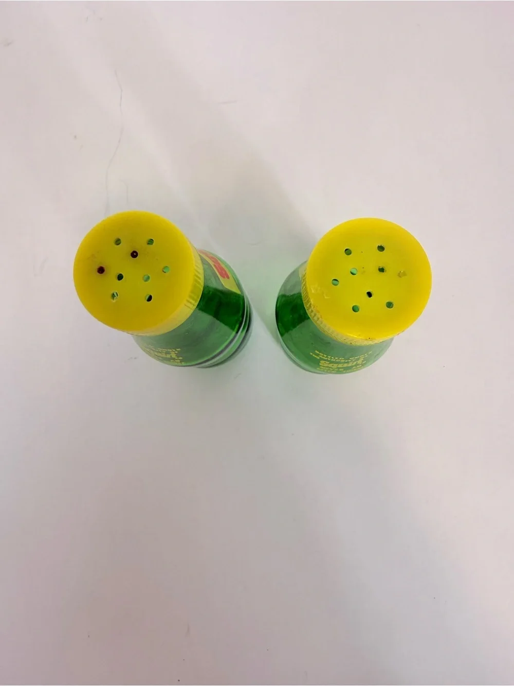 Vintage Squirt Soda Salt & Pepper Shakers Glass With Plastic Top Damaged Box